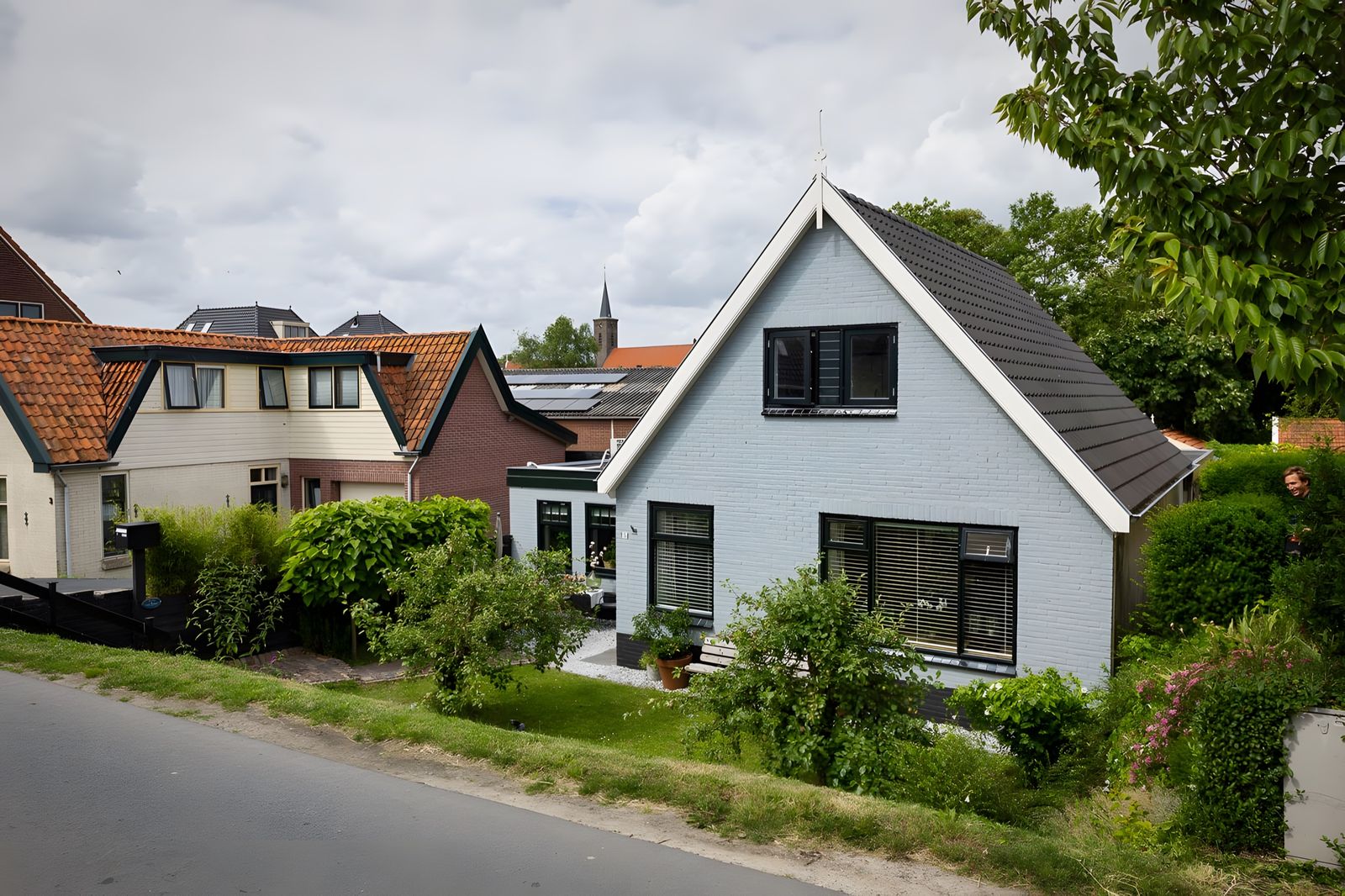Het witte huis aan de Walingsdijk in Ursem