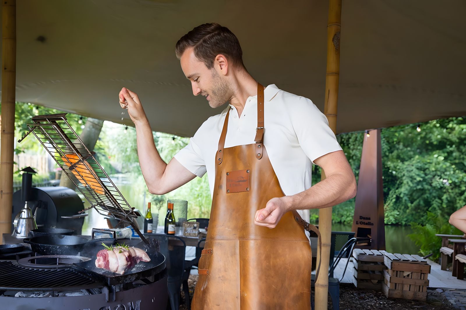 Koken onder de stretchtent